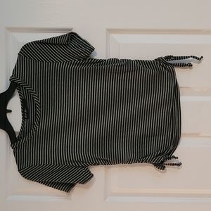 Juniors striped cropped tee, size L